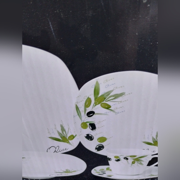 LORREN HOME TRENDSPorcelain 20 Piece Square Dinnerware Set Service for 4 - Picture 5 of 7